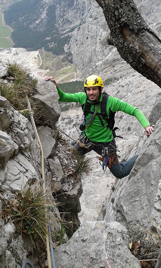 2015-03-29 14.26.10.jpg - Matteo uscita dal camino